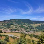 Spacieux A 2 Km Des Pistes De Feriehus Bussang