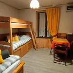 Spacieux A 2 Km Des Pistes De * בוסאנג