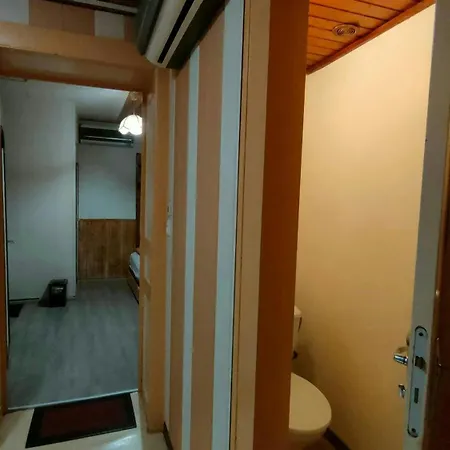 De La Hutte A 2 Km Des Pistes De Casa vacanze