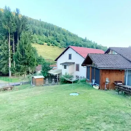 Nyaraló Spacieux A 2 Km Des Pistes De *