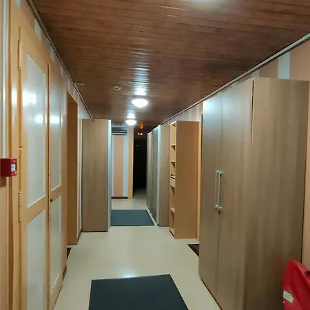 Nyaraló Spacieux A 2 Km Des Pistes De *