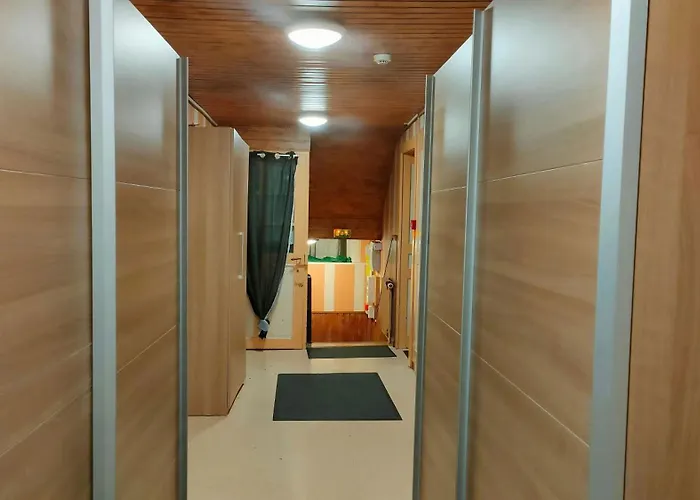 Spacieux A 2 Km Des Pistes De بيت للعطل